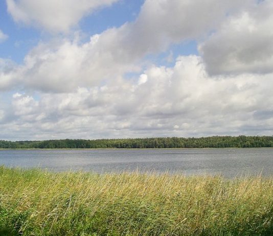 Jezioro, gdzie po raz ostatni widziany był Piotr Woźniak-Starak